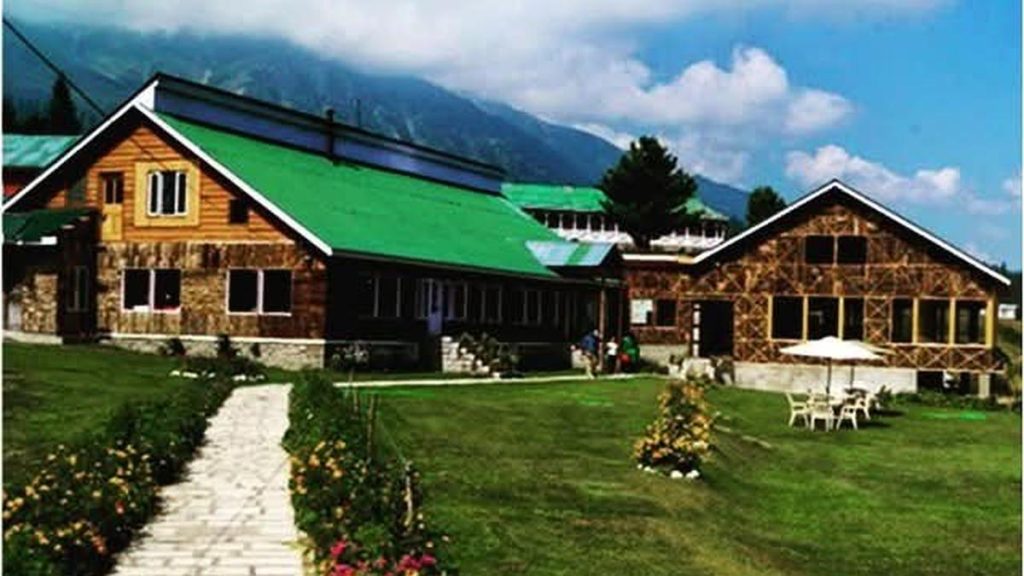 As per SC order, J&K govt. takes over iconic Nedou’s Hotel in Gulmarg