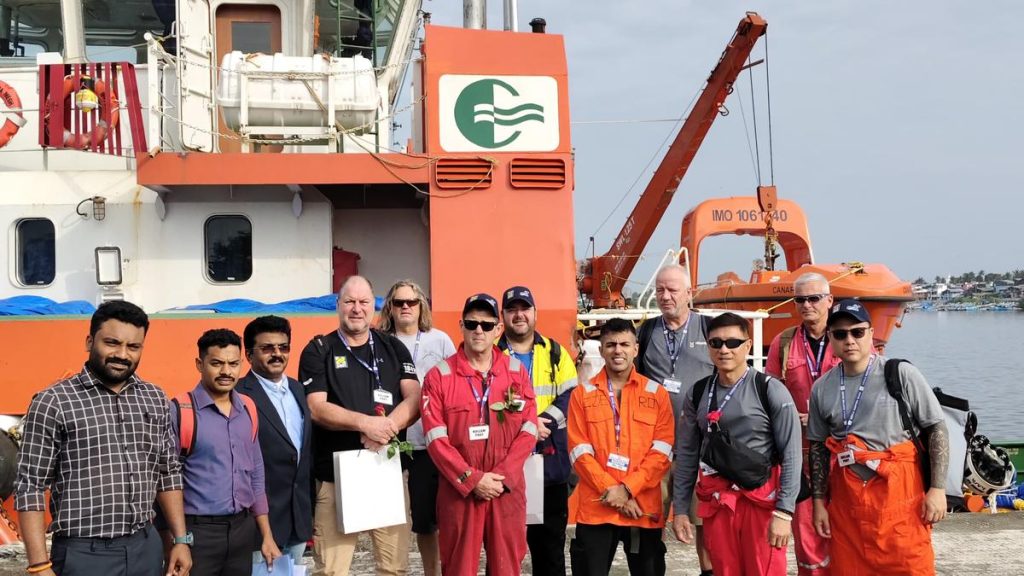 Experts Begin Oil Extraction Efforts from MSC Elsa 3