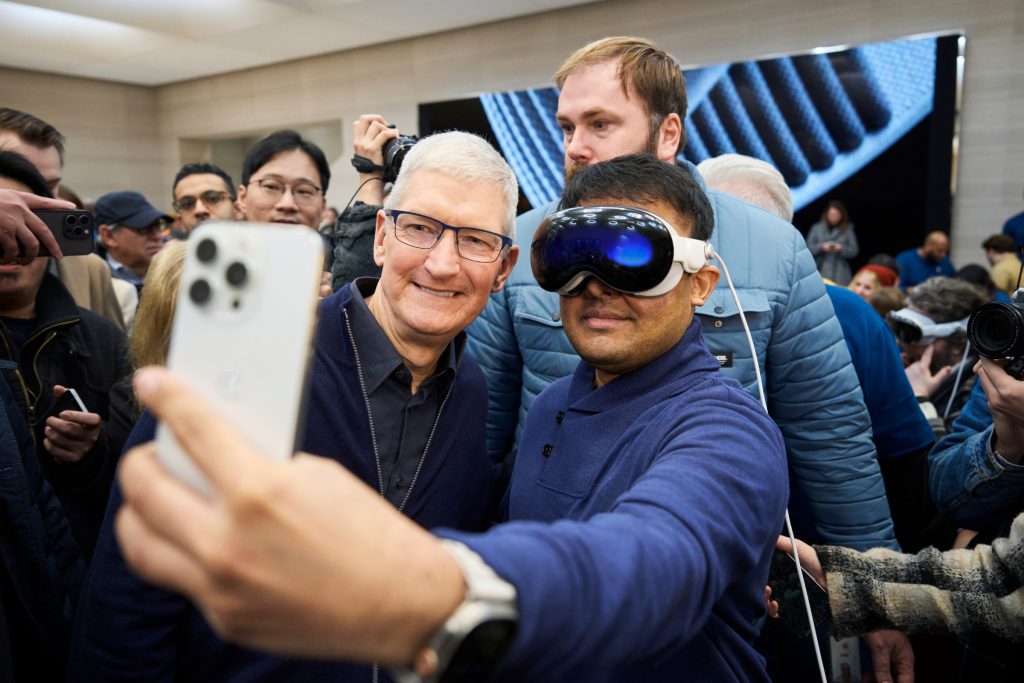 Apple’s ‘amazing’ iPhone pipeline is going to have an amazingly high price tag