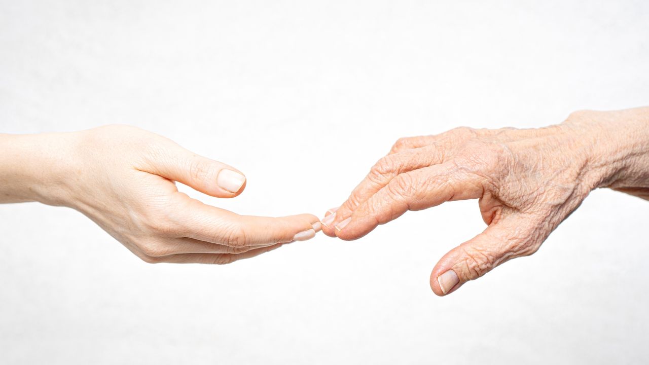 Aging: What happens to the body as it gets older?