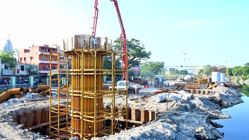 NHAI to Clear Cooum River Bunds by Oct. 10 for Unhindered Water Flow