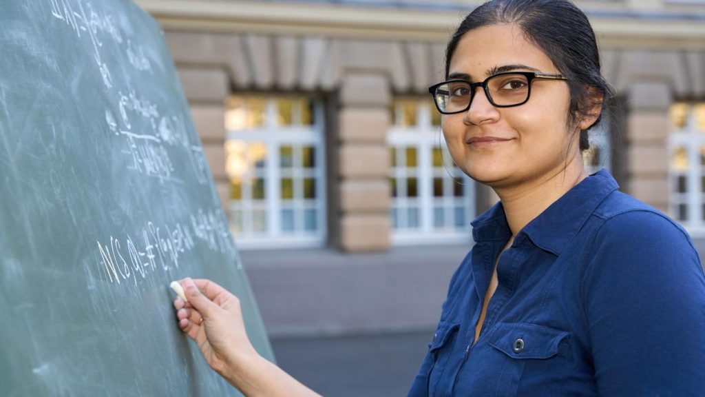 Prize Winner Rajula Srivastava on the Art of Mathematics