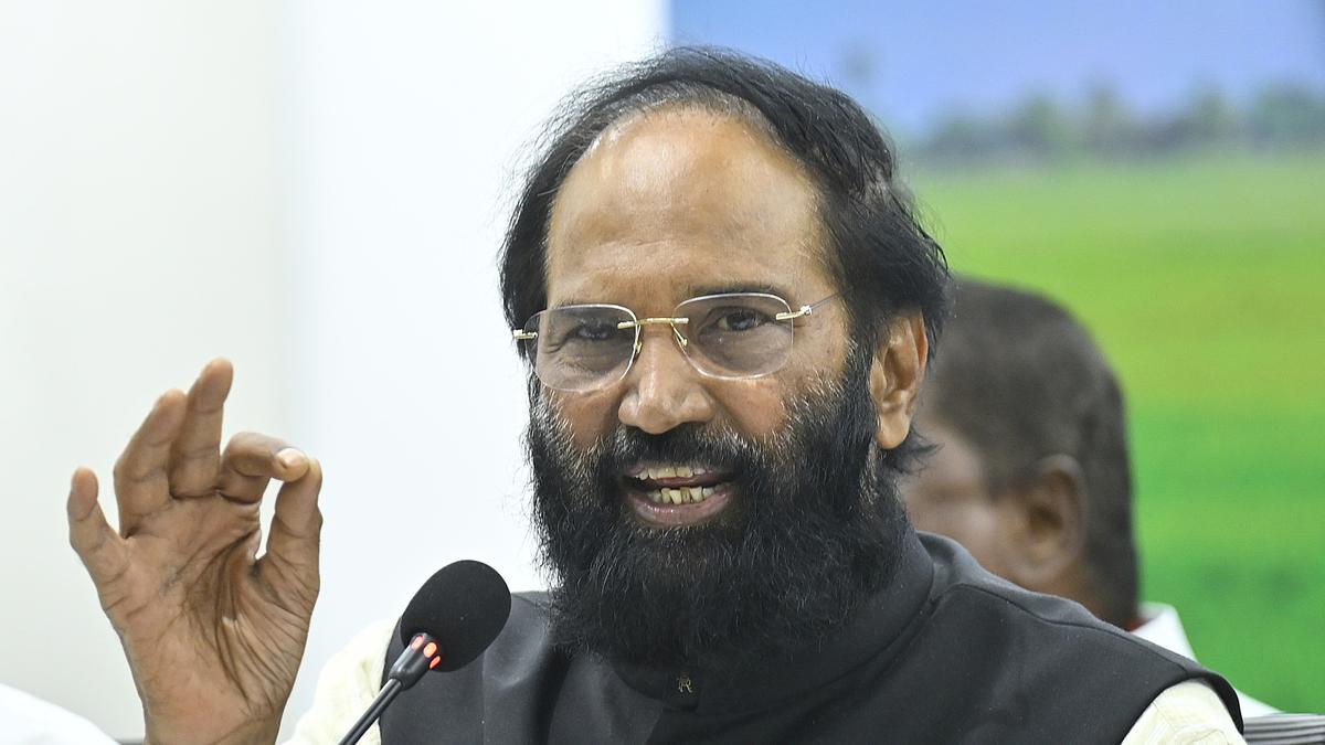 govt.-to-pursue-noc-from-chhattisgarh-for-sammakka-barrage:-minister
