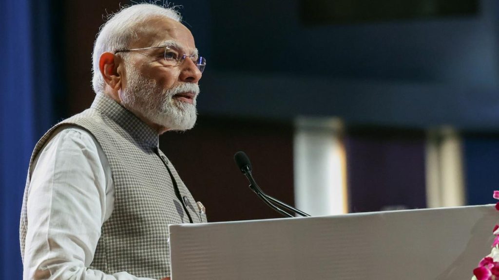 PM Modi pays tributes to Quit India movement participants