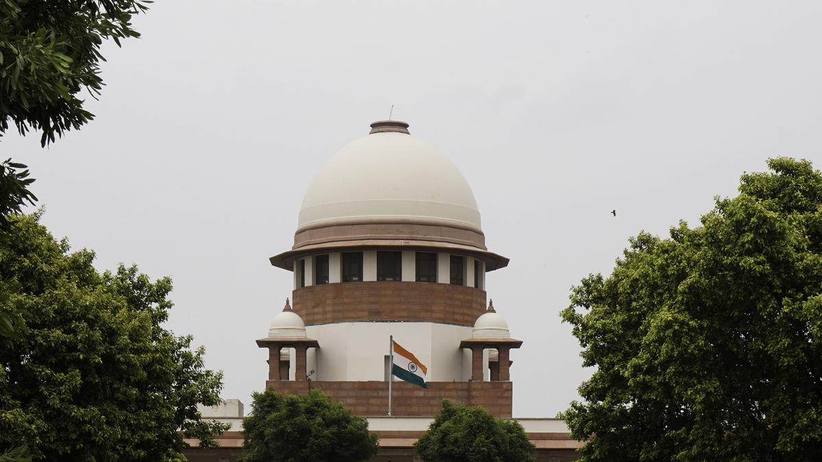 state-bar-councils,-bci-cannot-charge-any-‘optional’-fee-from-enrolling-lawyers:-supreme-court