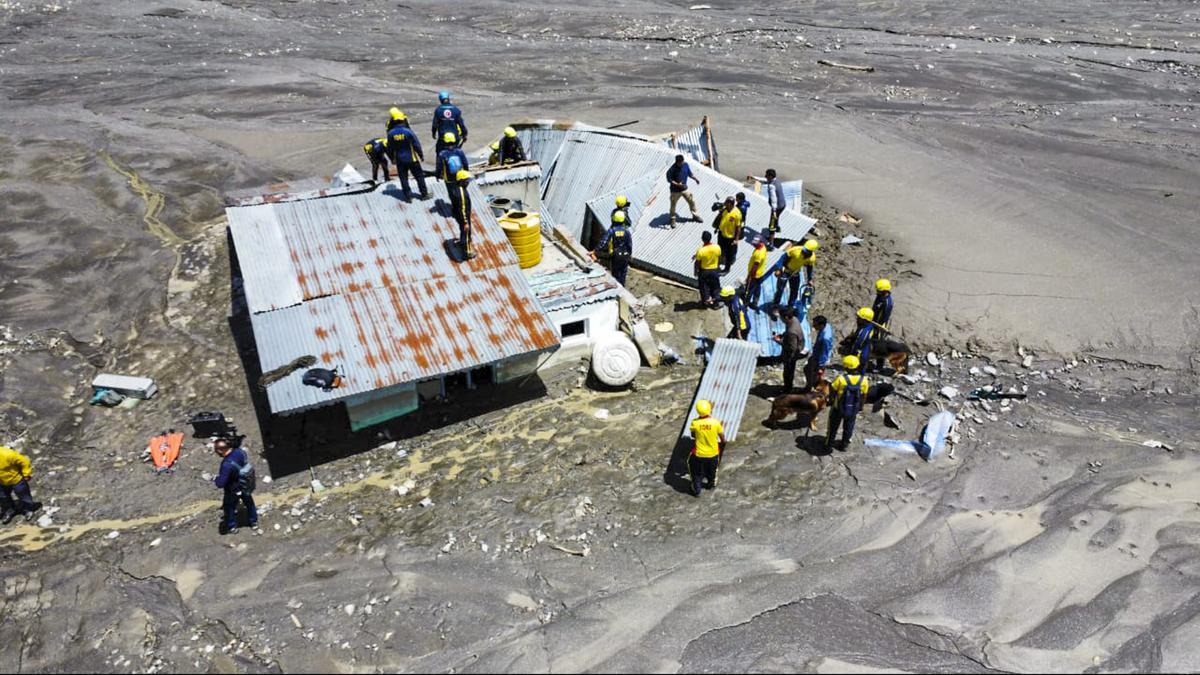 287-more-rescued-as-government-deploys-4-choppers-to-evacuate-people-stranded-in-disaster-hit-uttarkashi