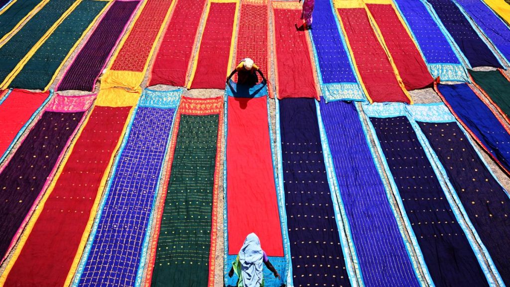 Unraveling the Threads: A Handloom Tale