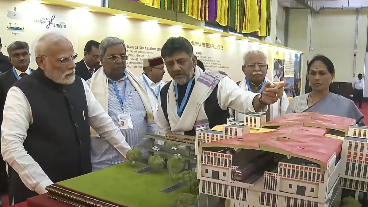 dk.-shivakumar-says-centre-contributing-only-20%-to-bengaluru-metro-yellow-line