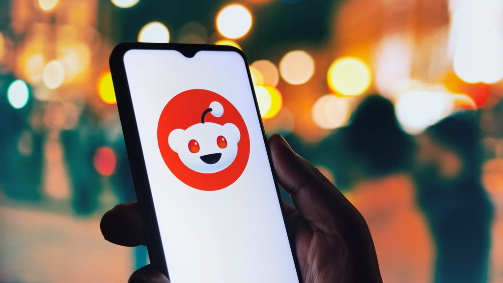 It’s About to Get Harder to Read Old Reddit Threads, and You Can Blame AI