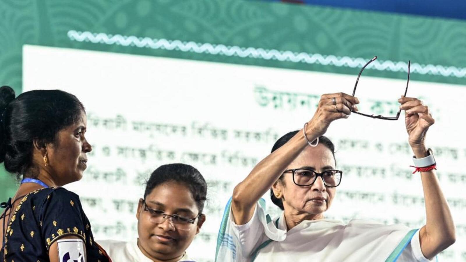 Action without inquiry would be too harsh, says Bengal on ECI order to suspend 4