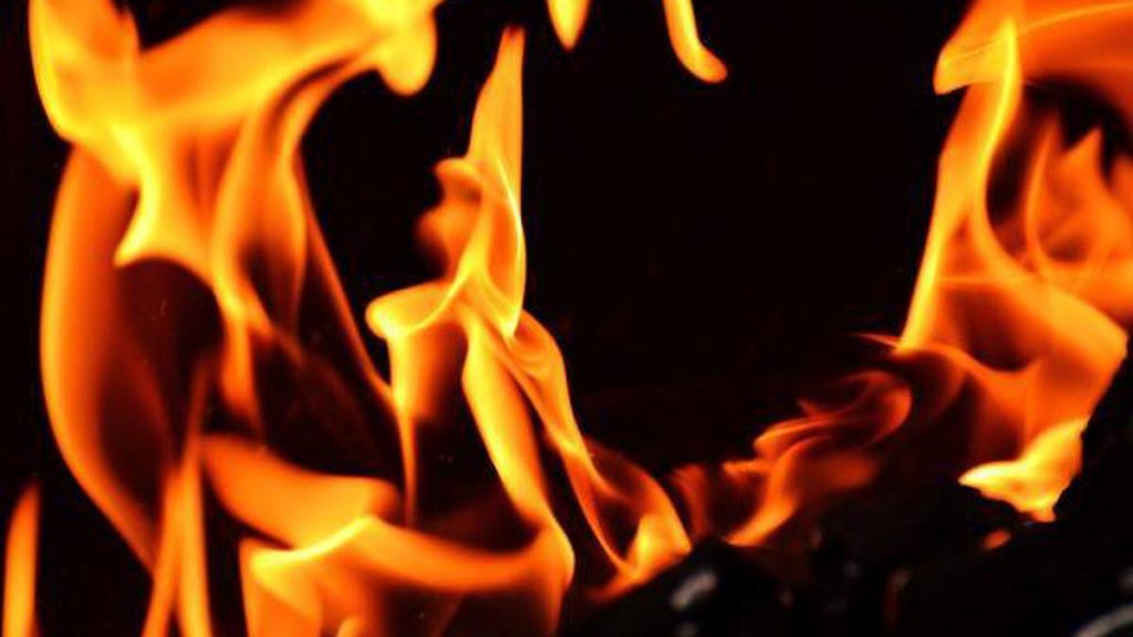 Fire Erupts in Thane Cafe, 35 Evacuated from Residential Building