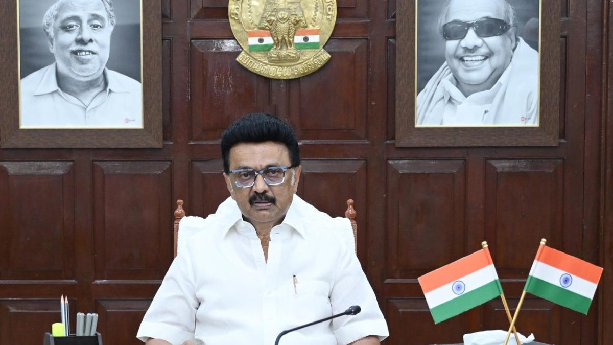 tn.-cabinet-approves-free-breakfast,-medical-treatment,-other-aid-for-conservancy-workers-in-urban-local-bodies