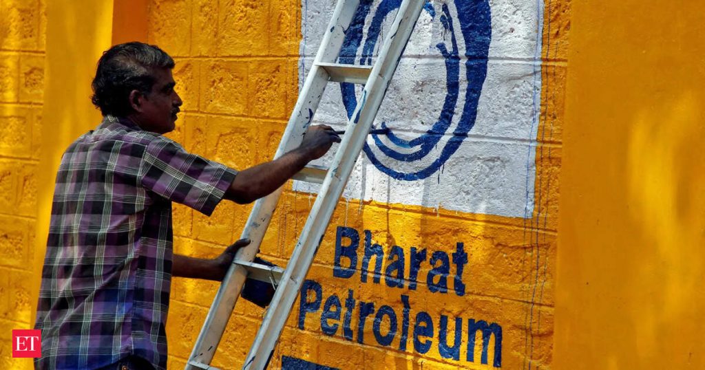 Indian state refiners eye Russian oil as discounts rise ahead of Trump-Putin talks, sources say