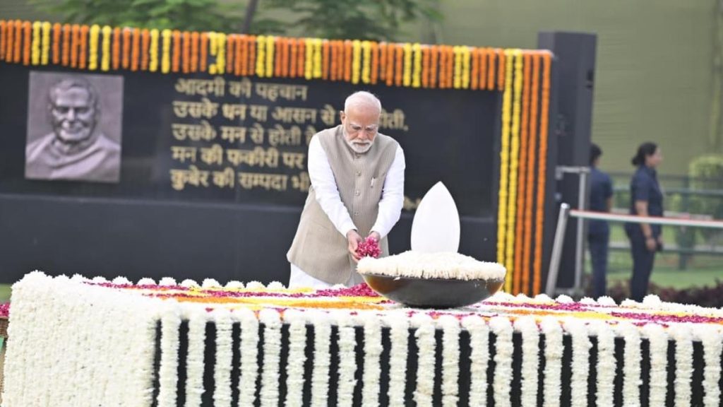 PM Modi Leads Tributes on Vajpayee's 7th Death Anniversary