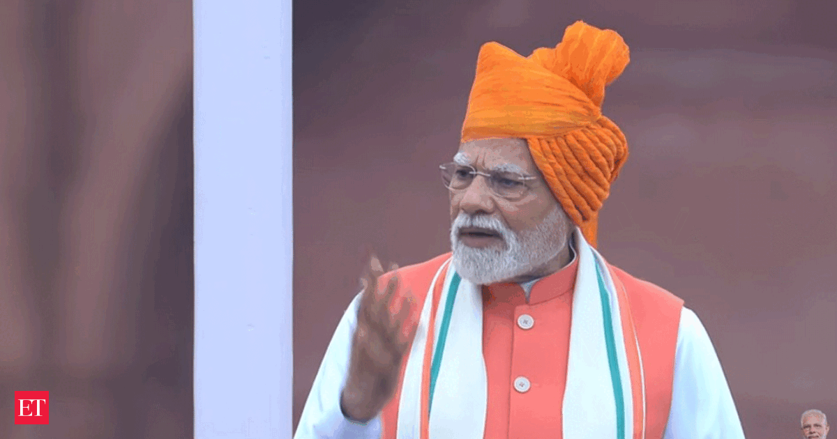 Women self-help groups doing wonders, their products reaching global markets: PM Modi