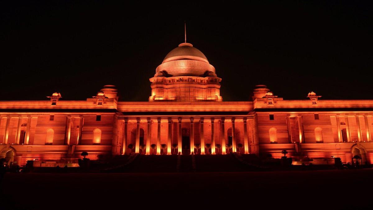 rashtrapati-bhavan-responds-to-sos-email-by-parents-of-rg.-kar-victim