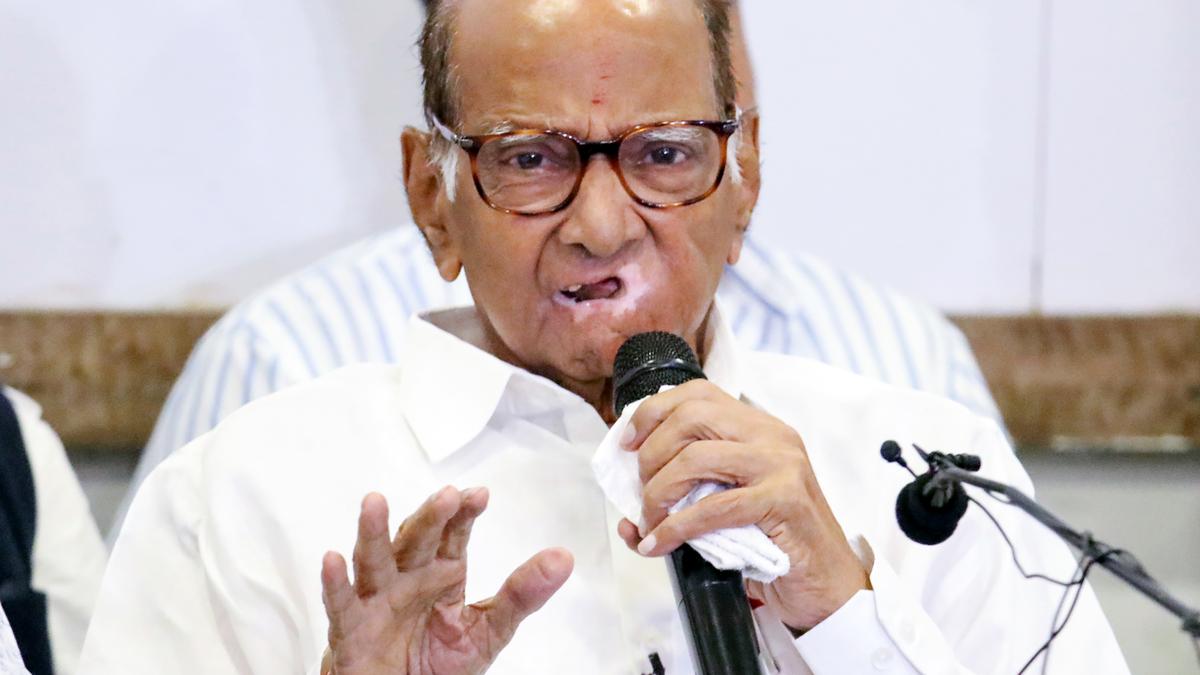 disturbing-that-pm-did-not-mention-nehru-in-i-day-speech:-sharad-pawar