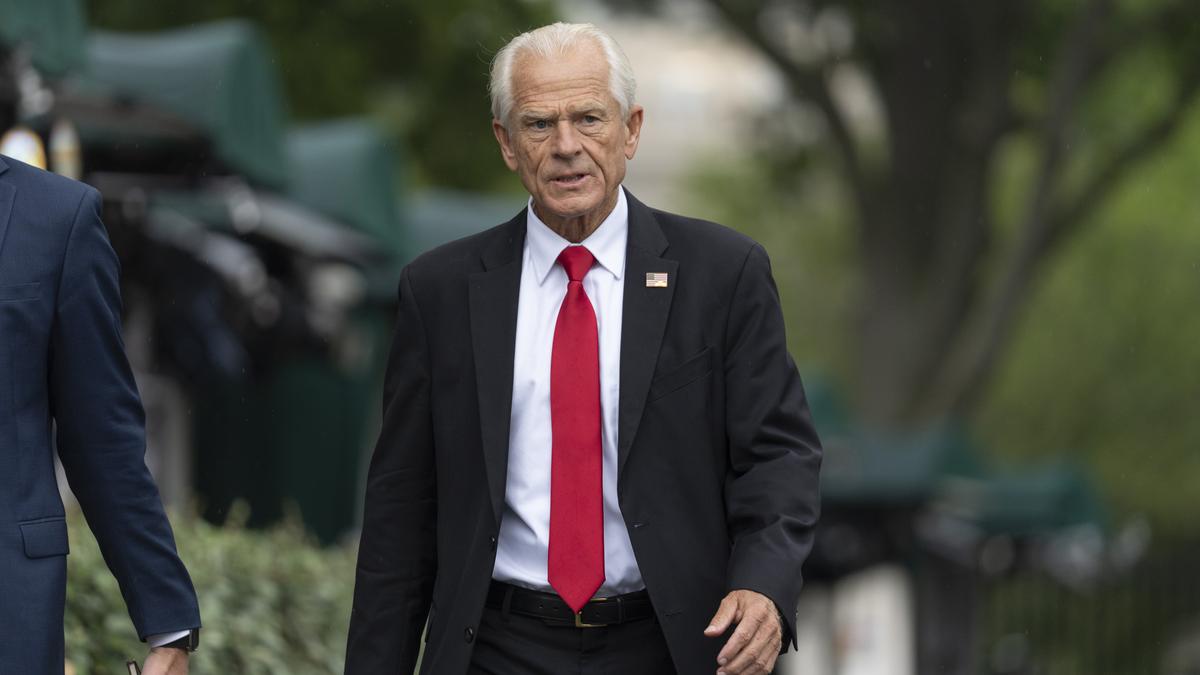 india’s-purchase-of-russian-crude-funding-war-in-ukraine,-has-to-stop:-us.-trade-adviser-navarro