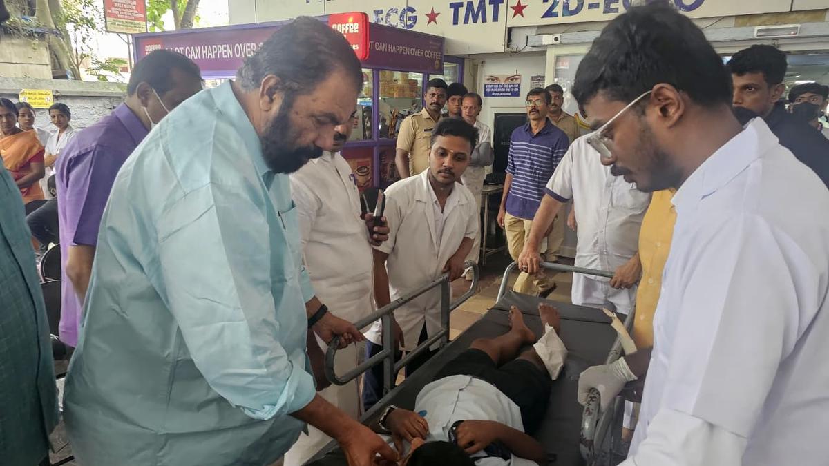 32-children,-a-teacher-hospitalised-after-van-accident-in-kerala’s-thiruvananthapuram