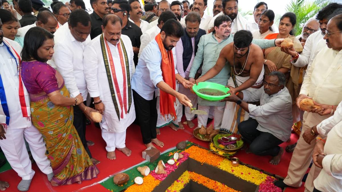 pm-modi-denying-bc-reservations-under-guise-of-religion:-telangana-cm