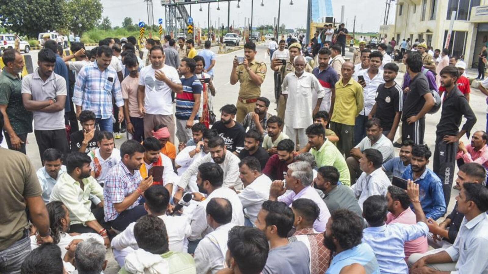 NHAI starts process to cancel Bhuni toll agency contract, slaps  ₹20 lakh penalty