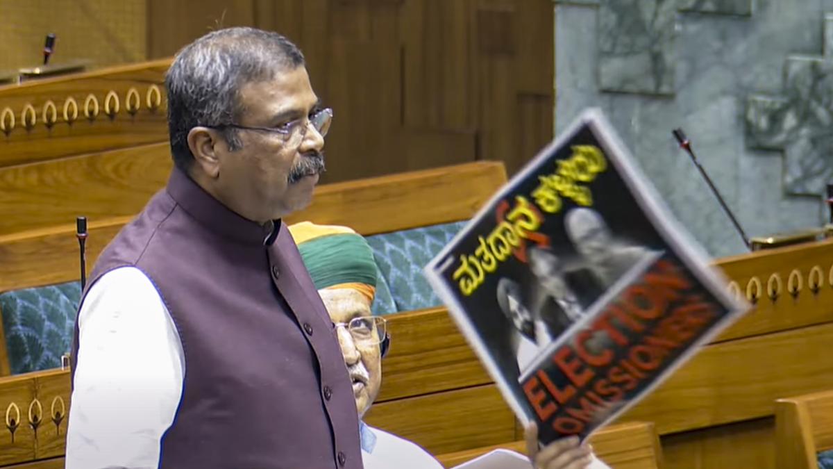 government-slams-opposition-for-‘spreading-lies’-over-maharashtra-election-data