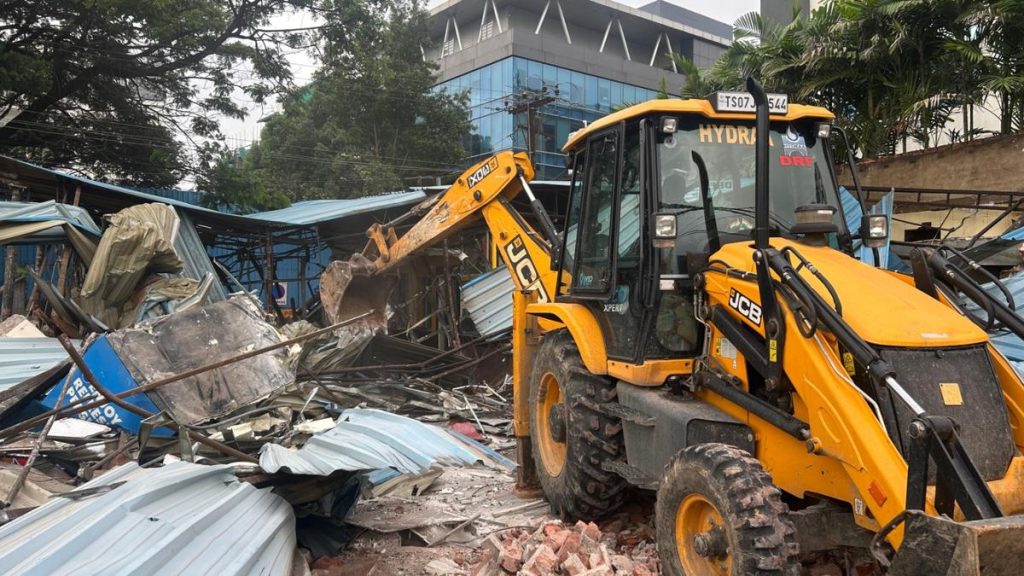 HYDRAA Clears ₹400-Crore Encroachments in Hyderabad's Madhapur