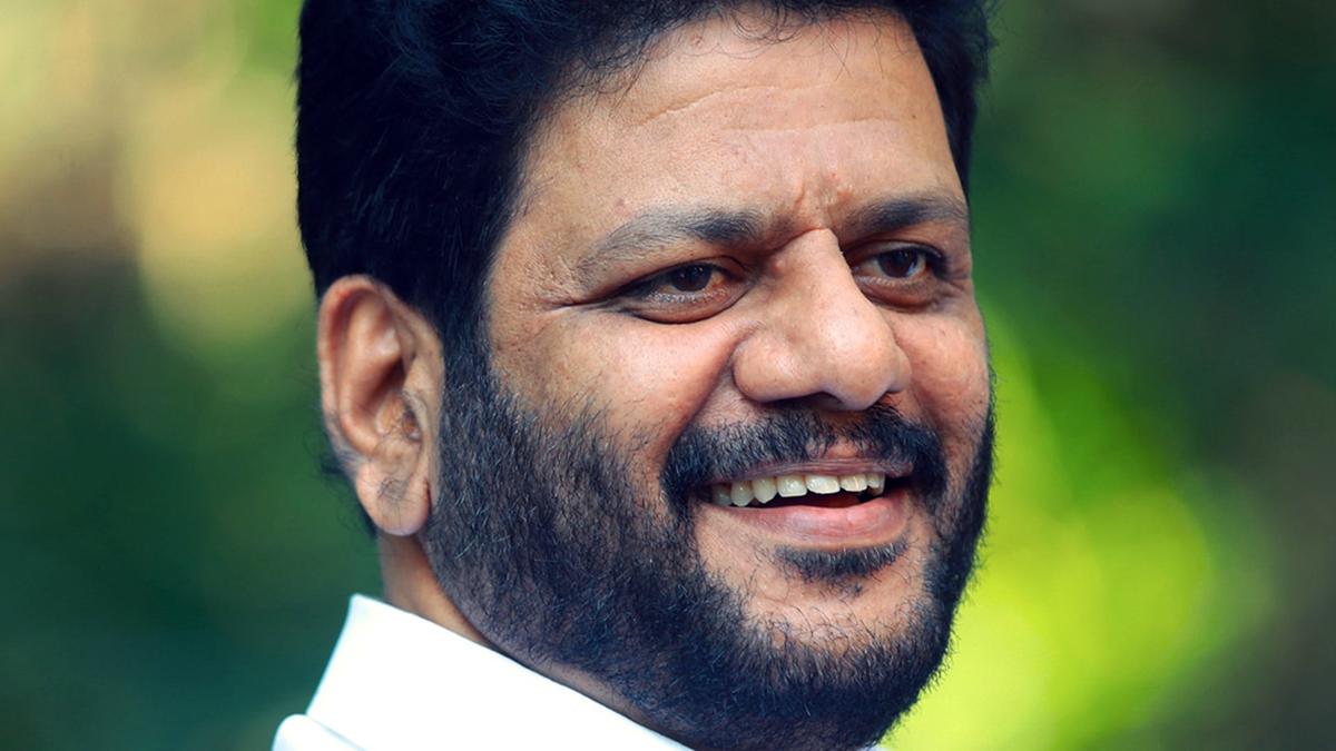 palakkad-mp-vk.-sreekandan-hits-out-at-rahul-mamkootathil’s-accusers-and-questions-their-‘moral-integrity’,-later-apologises