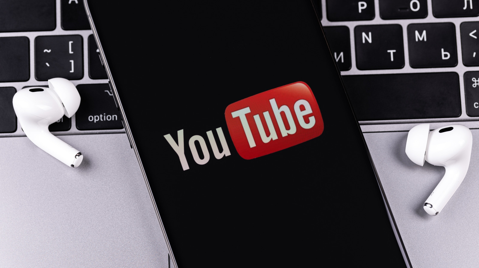 You Might Not Be Using This Little-Known YouTube Feature On iOS