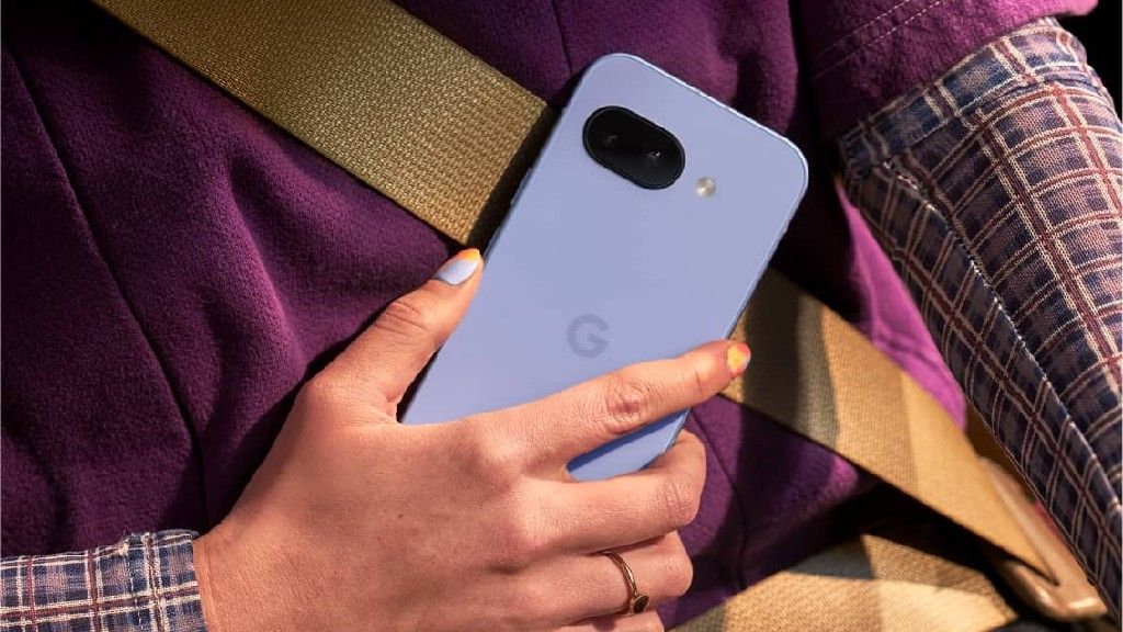 Smartphone Designs Stalled: Why OEMs Are Sticking to Tried-and-True Looks