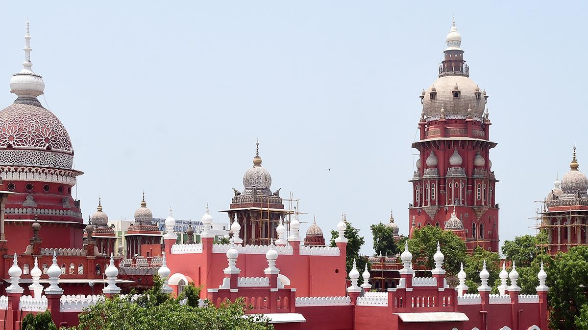madras-high-court-sentences-police-officer-to-three-month-imprisonment-for-forging-inspector’s-signature-in-charge-sheet