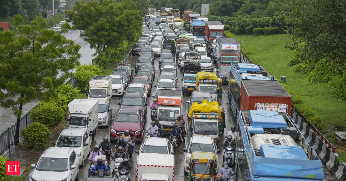 Delhi weather: IMD issues ‘yellow alert’ for more rain as moderate showers cause traffic snarls in parts of capital
