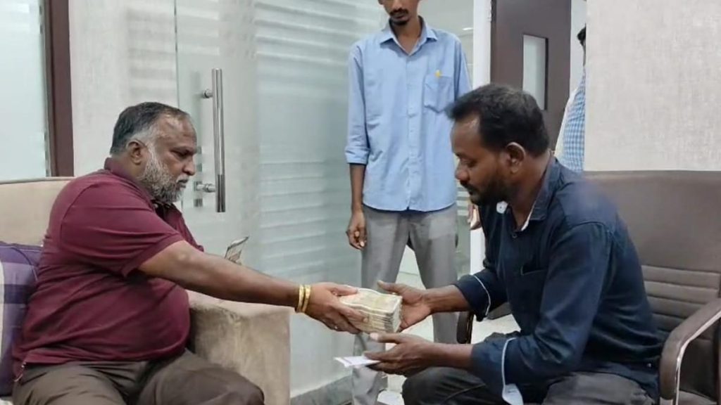 Jagga Reddy donates ₹3 lakh to a seriously ill girl
