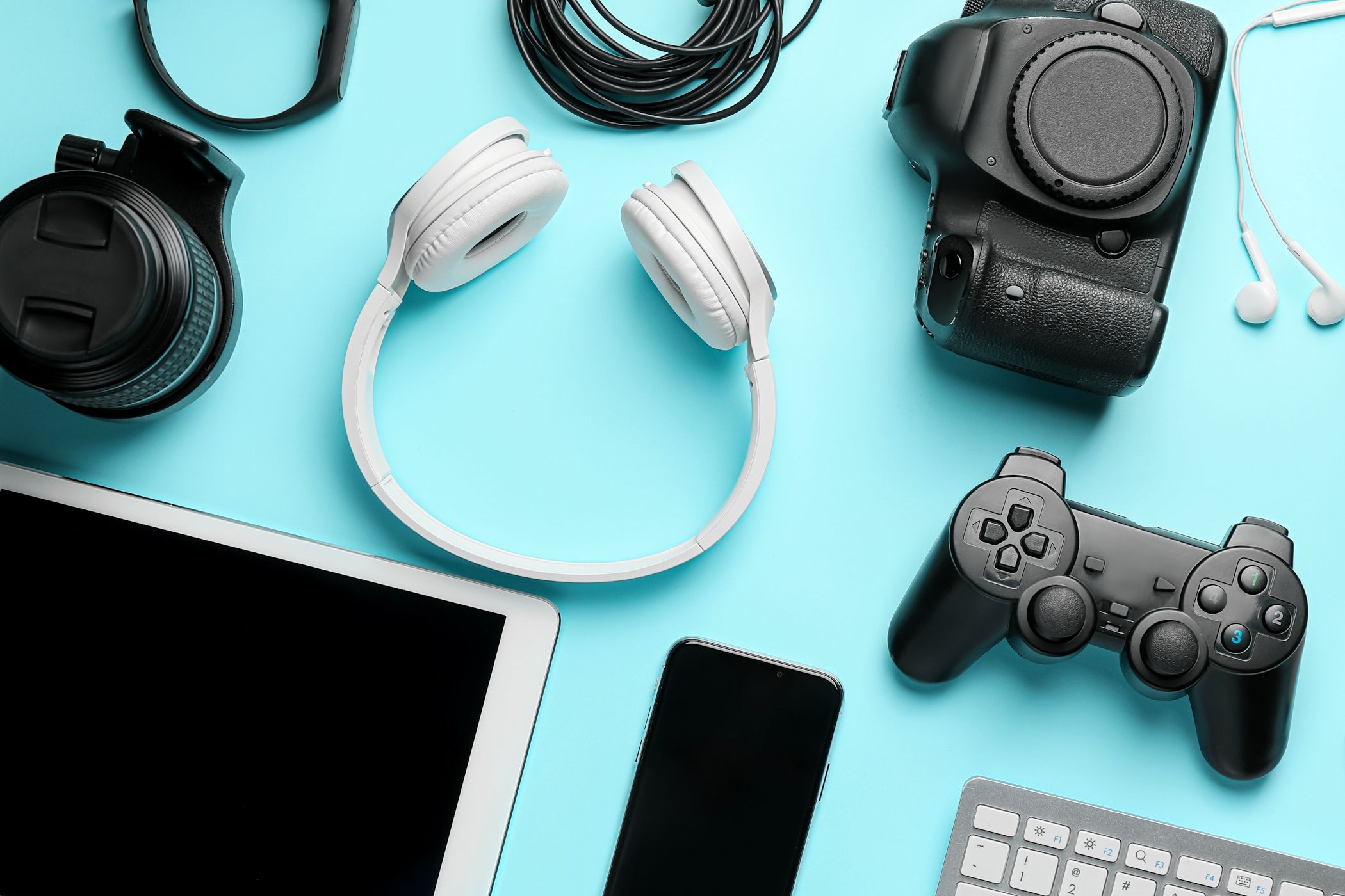 These 7 tech myths sound smart but only waste your money