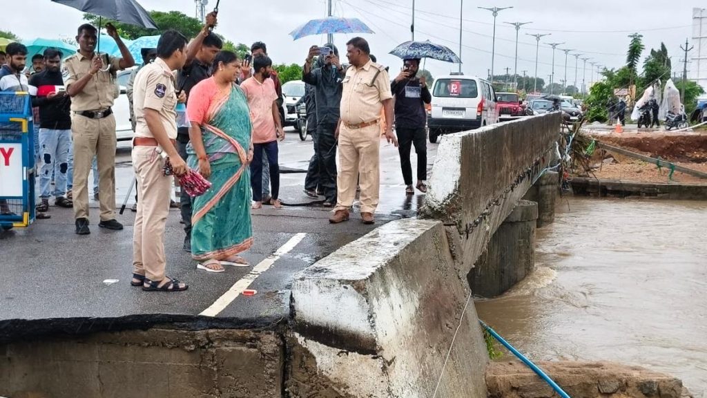 1291 PR roads damaged in rains in North Telangana