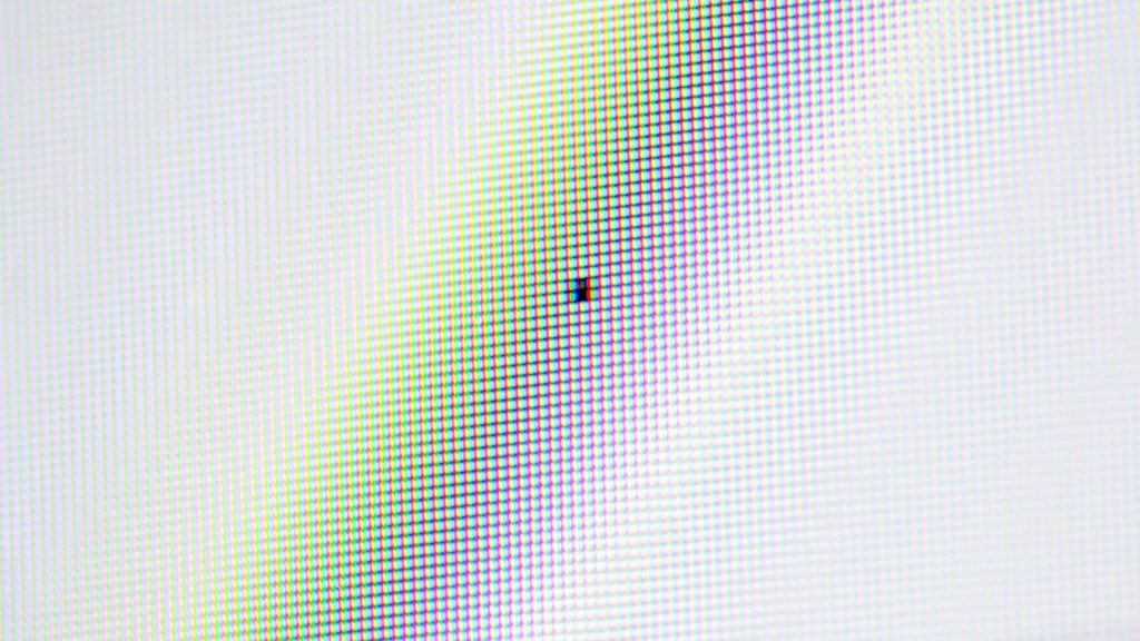 Dead Pixels: The Scourge of Early LCD Screens and How They Went Away