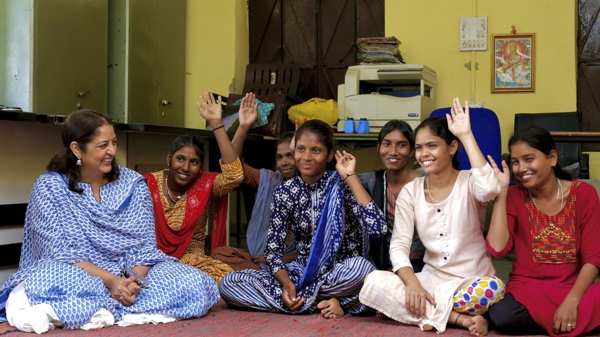 magsaysay-award-for-‘educate-girls’-a-historic-moment-for-india:-non-profit’s-founder-safeena-husain
