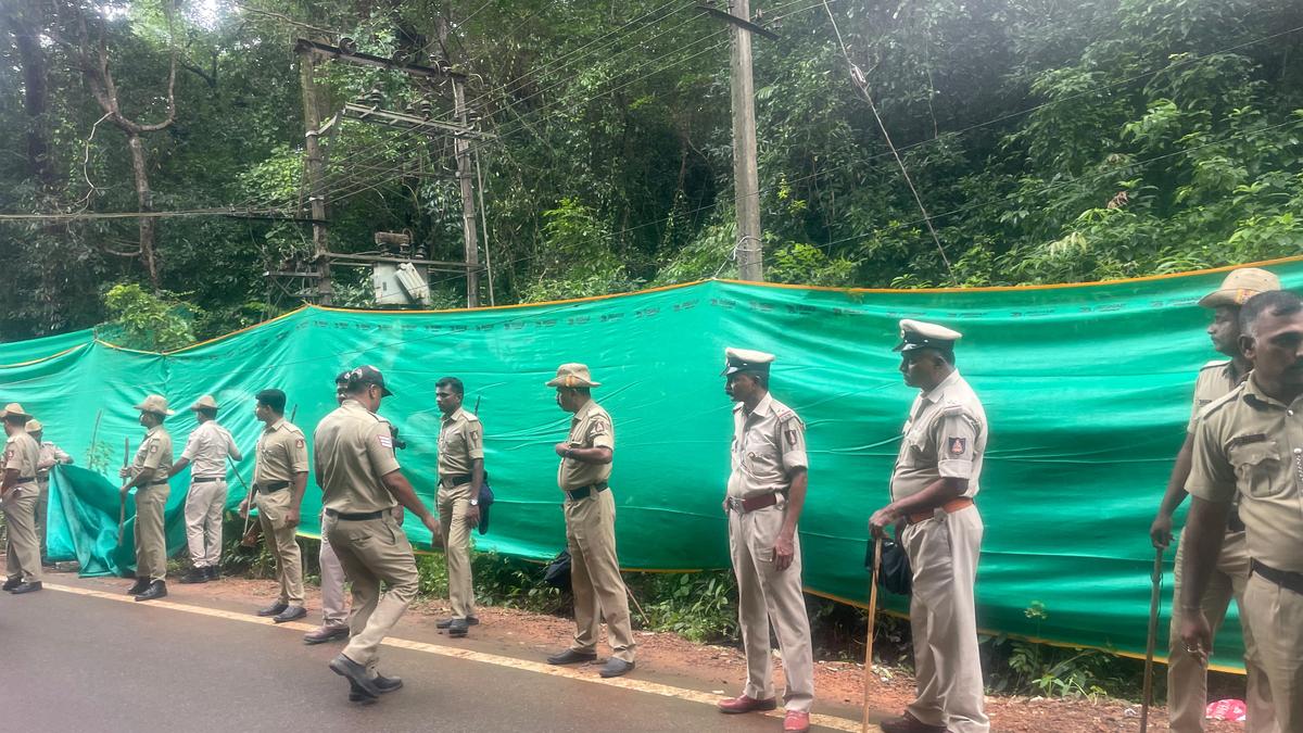 dharmasthala-burials:-advocate-accuses-si-of-coercing-complainant-into-taking-back-allegations