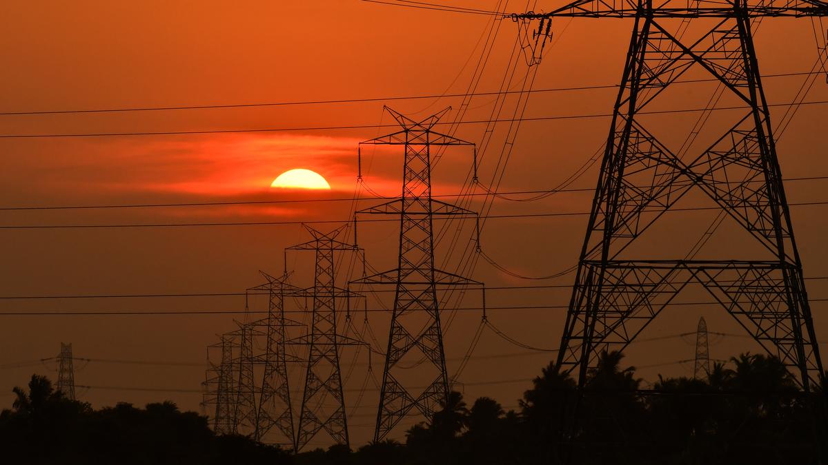 tamil-nadu-expected-to-face-evening-peak-power-deficits-in-november-2025-july-2026
