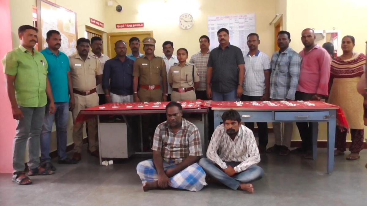 gang-held-for-jewellery-showroom-heist-in-arani-town
