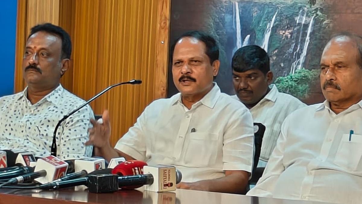 karnataka-bhovi-development-corporation-chairperson-says-he-will-resign-in-view-of-allegations-of-corruption