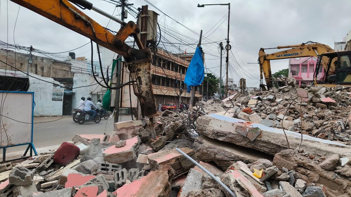 old-city-metro-work-to-start-soon;-haml-pays-₹433-crore-to-affected-property-owners