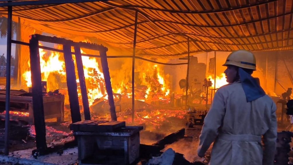 Newly opened furniture shop near Vaniyambadi gutted