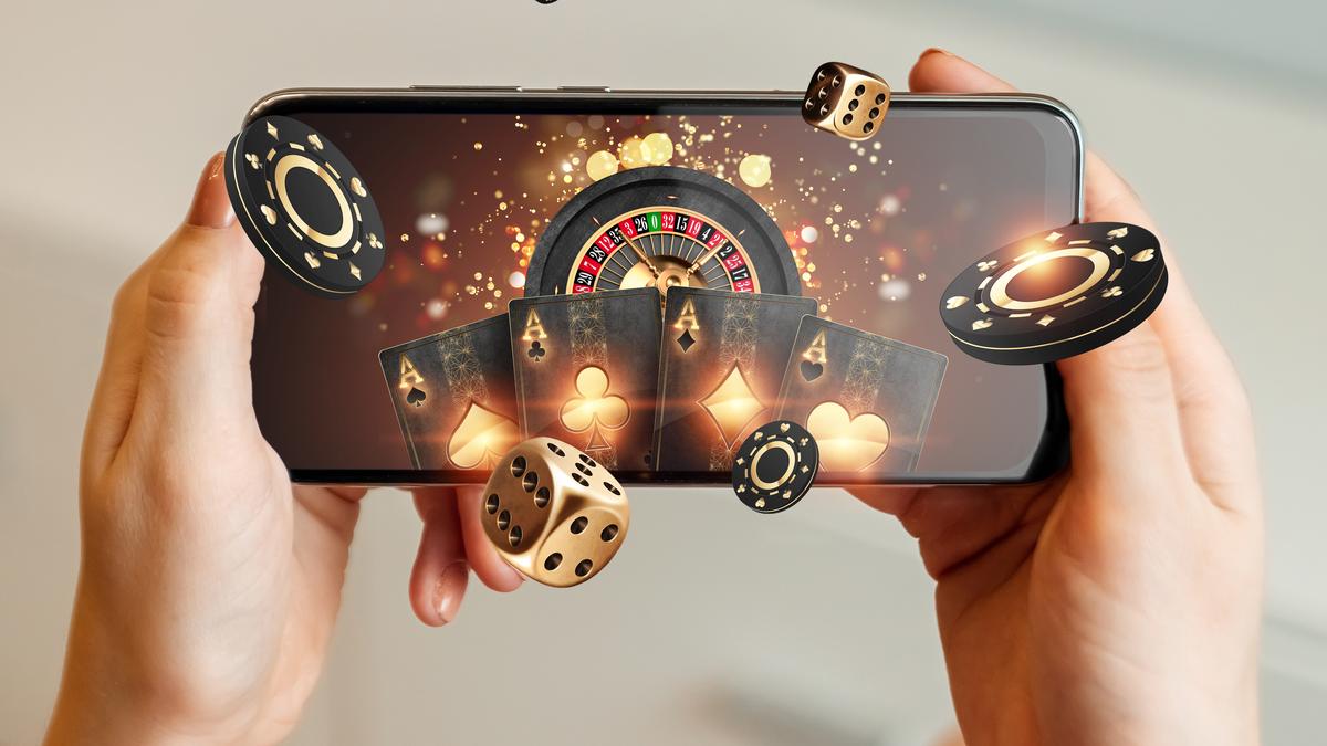supreme-court-transfers-to-itself-pleas-challenging-online-gaming-act