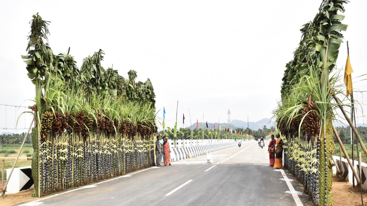 new-high-level-bridge-opened-across-palar-river-in-tirupattur