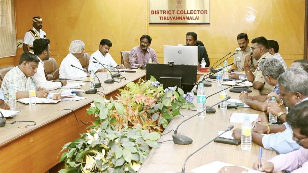 Tiruvannamalai Corporation issues eviction notices to houses on encroached land in Arunachala Hills