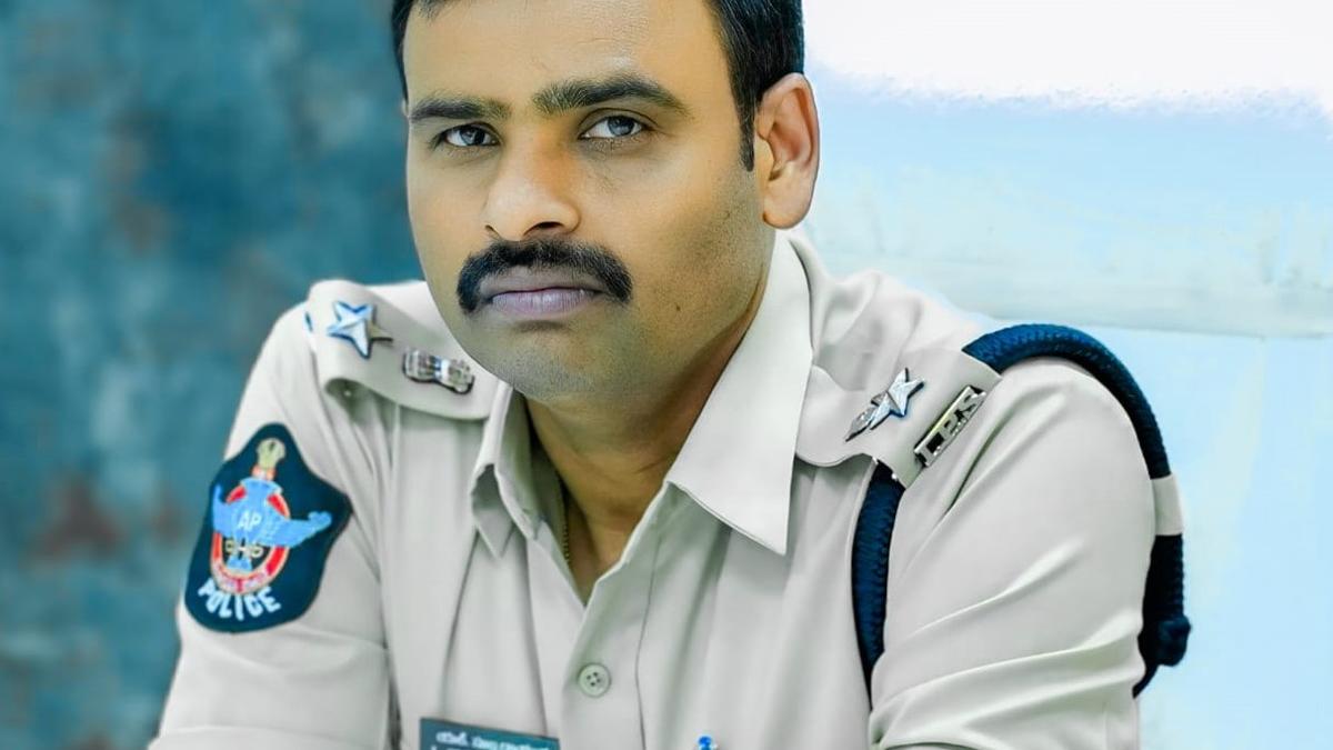 new-sp-vows-to-make-tirupati-‘drugs-free’