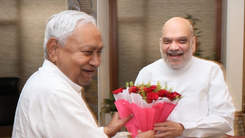 Nitish Kumar meets Amit Shah in Patna