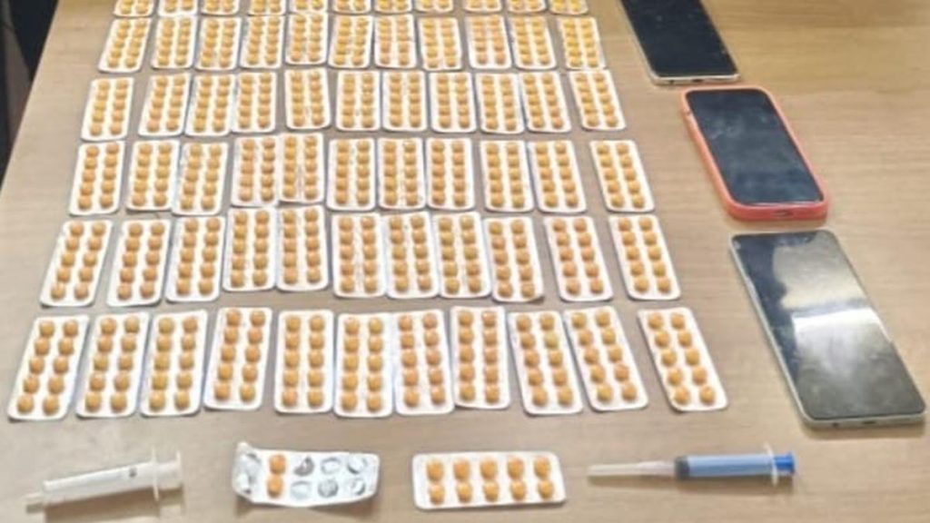 Police arrest 15 persons for illegal sale, purchase of painkiller tablets